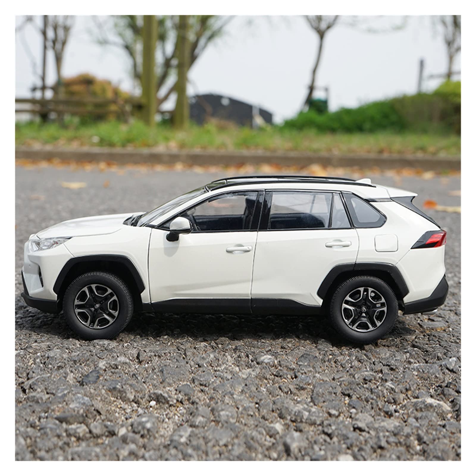 Scale Finished Model Car 1:18 Scale for Toyota RAV4 2019 Alloy Die